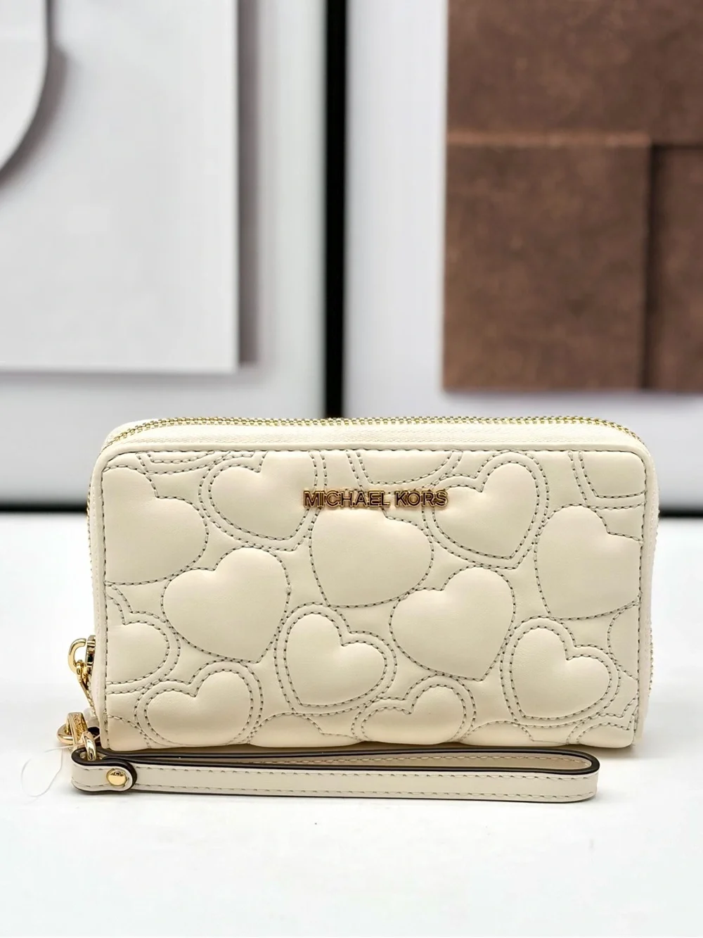 Michael Kors Jet Set Travel Multifunctional Wallet Wristlet Phone Case